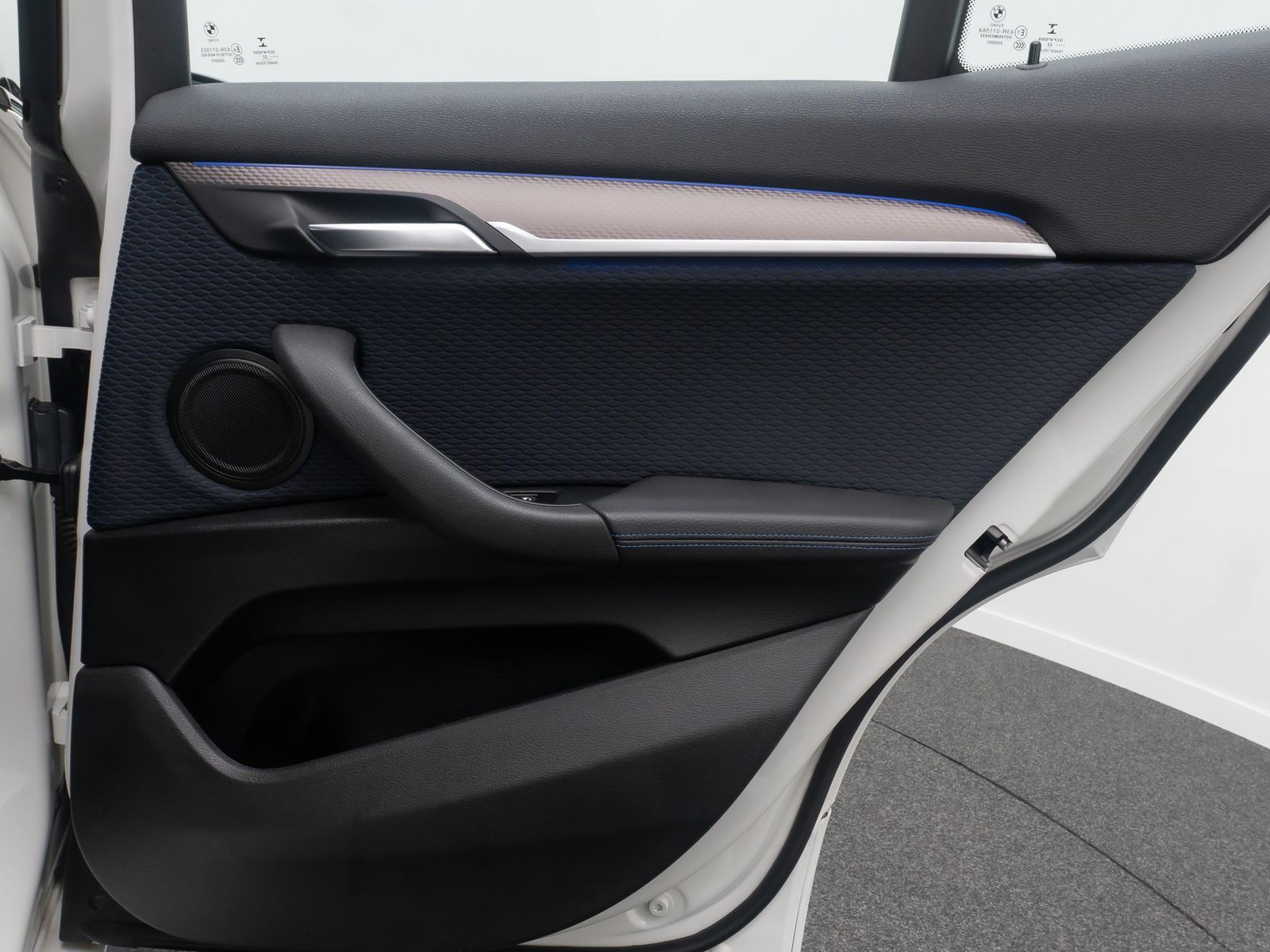 Fahrzeugabbildung BMW X2 sD18d M Sport GeschwindigReg Kamera DAB 19"
