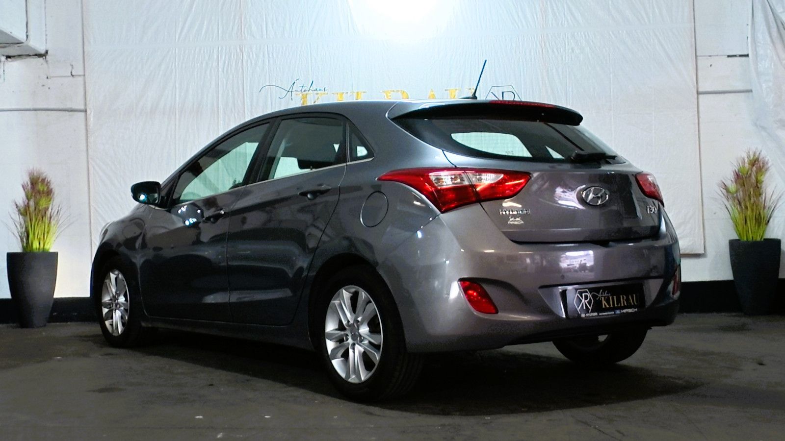 HYUNDAI i30 1.Hand Xenon, Kamera, PDC, Navi, Touch