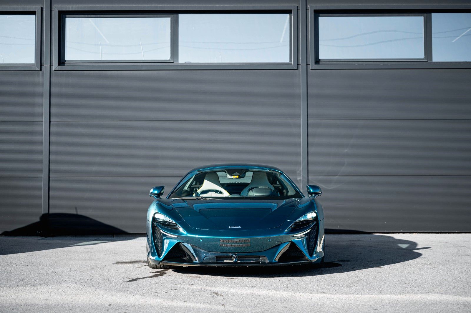 MCLAREN Artura