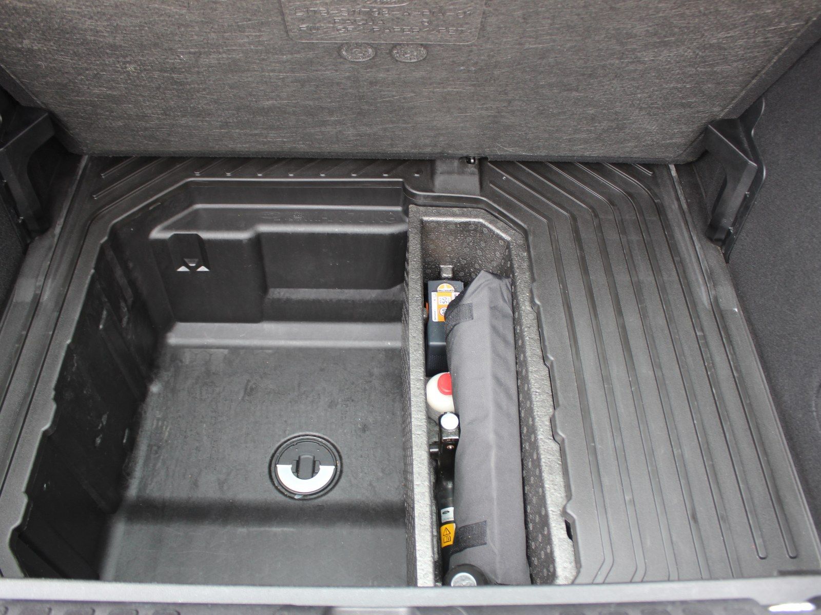 Fahrzeugabbildung Ford Puma Titanium 1,0 EcoBoost Mild Hybrid