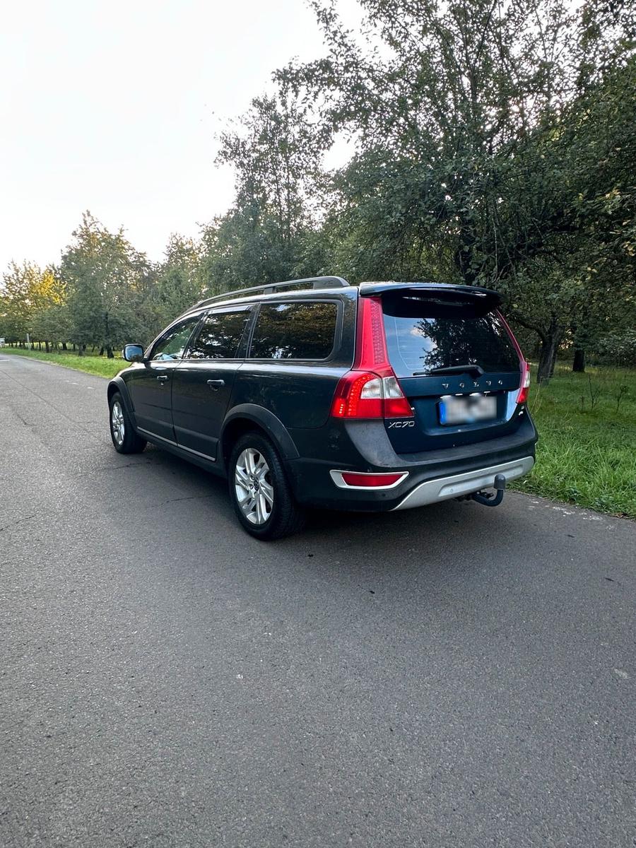 Volvo XC70 2007 — interior