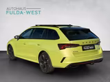 Skoda Octavia Combi RS Pistachio Green Matrix AHK 5JGa - : Grün