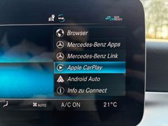 Fahrzeugabbildung Mercedes-Benz C 180 T CGI Navi Sitzh Alu LED el.Klappe 2.Hand