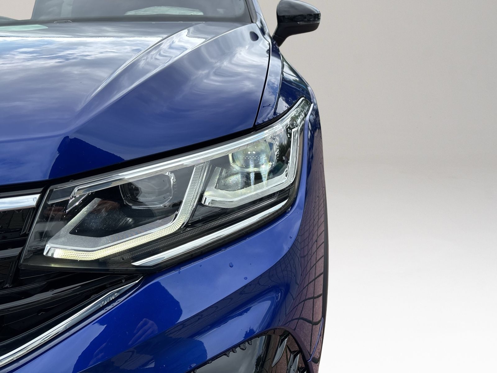 Tiguan 2.0 TSI R 4Motion, PANO, Design Paket, Re