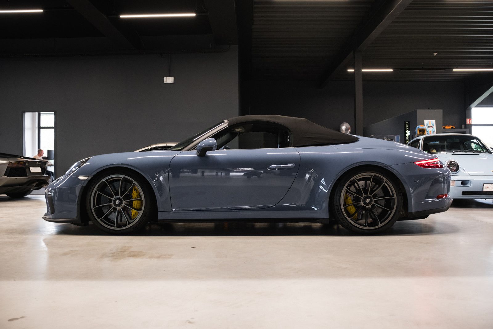 Fahrzeugabbildung Porsche 991/911 Speedster-PTS Aetnablau-Lift-DAB-Kamera