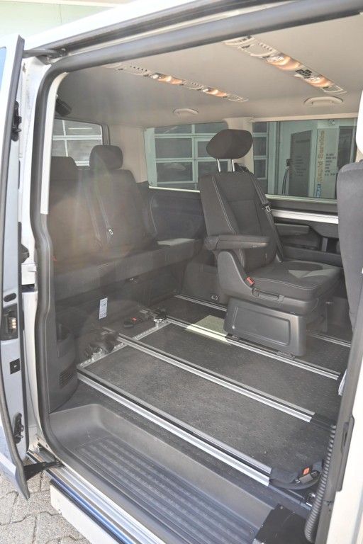 Volkswagen Multivan DSG Kurz Trendline foto 8