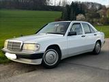 Mercedes-Benz 190E, Automatik 2. Hand H-Kennzeichen TÜV NEU! - weiße Mercedes-Benz 190