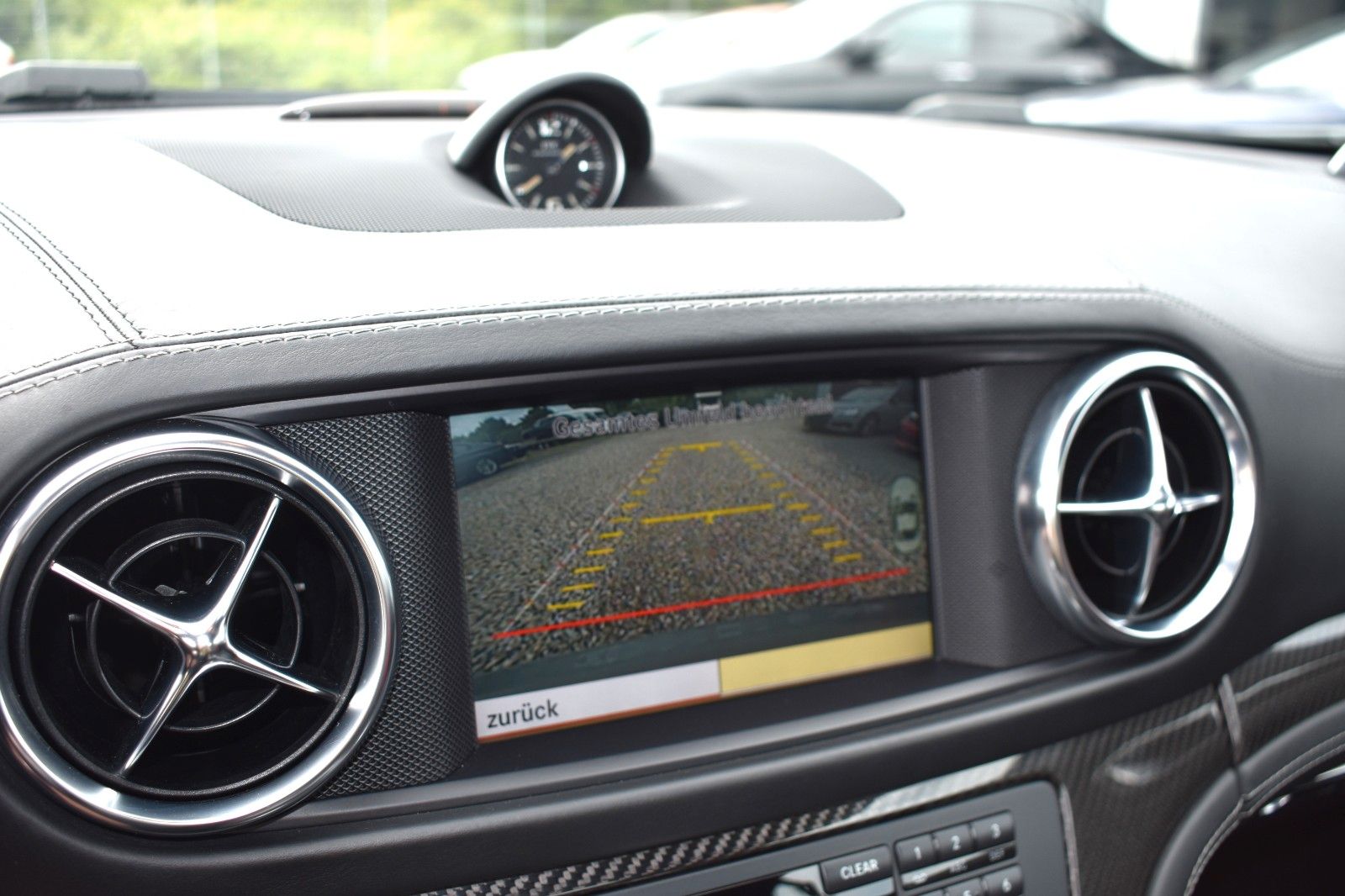 Fahrzeugabbildung Mercedes-Benz SL 63 AMG Carbonp.B&O Keramikbre. Softclose Gara