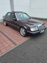 Mercedes-Benz 230 - Mercedes-Benz 230 aus 1992