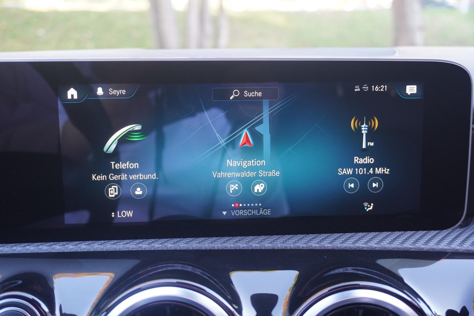 Mercedes-Benz A200 Progressive Navi Panorama Android Apple PDC