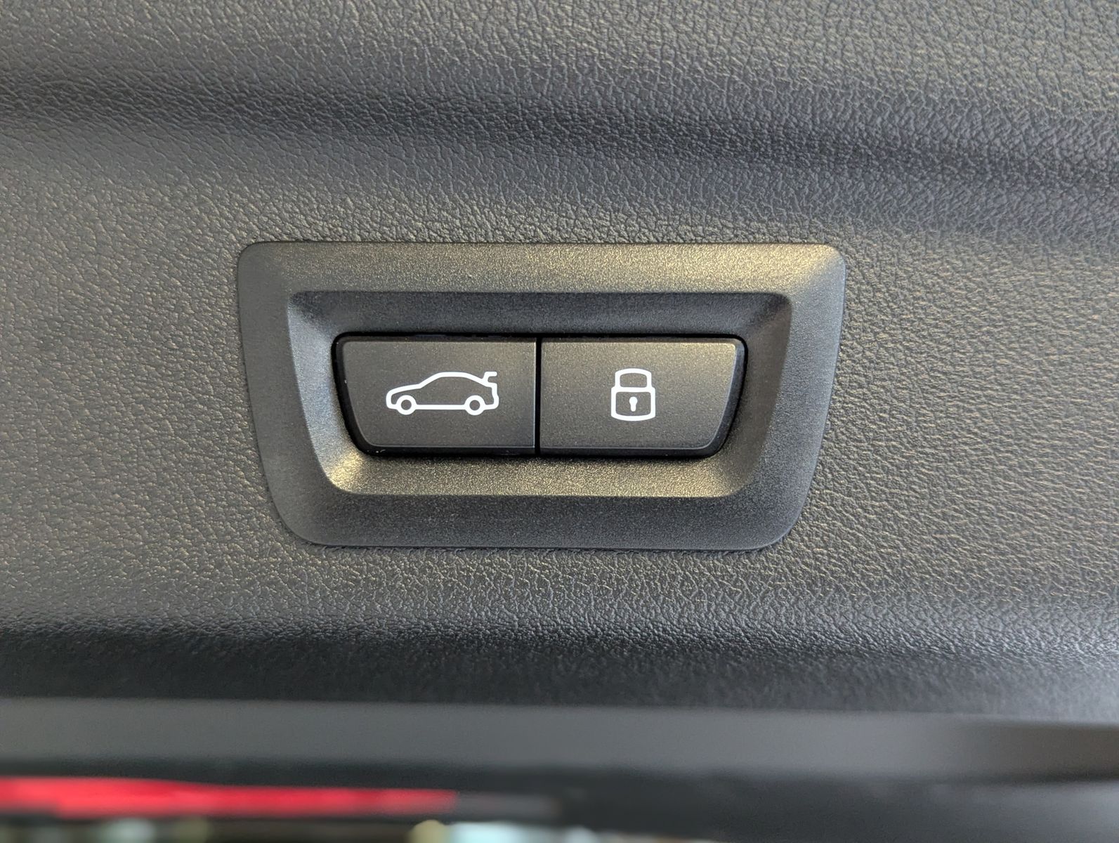 BMW 220 Active Tourer Aut AHK Pano Cam Travel-Paket - Image 19