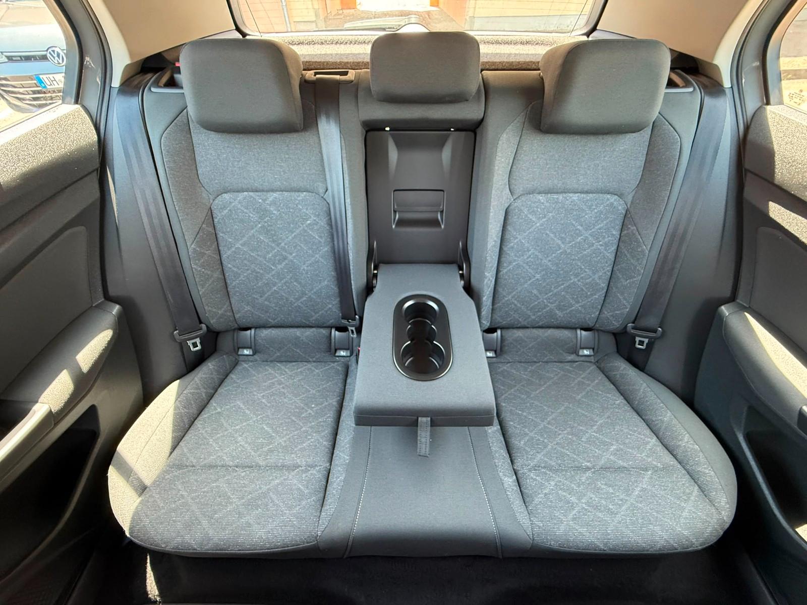 Volkswagen Golf VIII 1.5 TSI Life LED Navi CarPlay Virtual, миниатюра 16