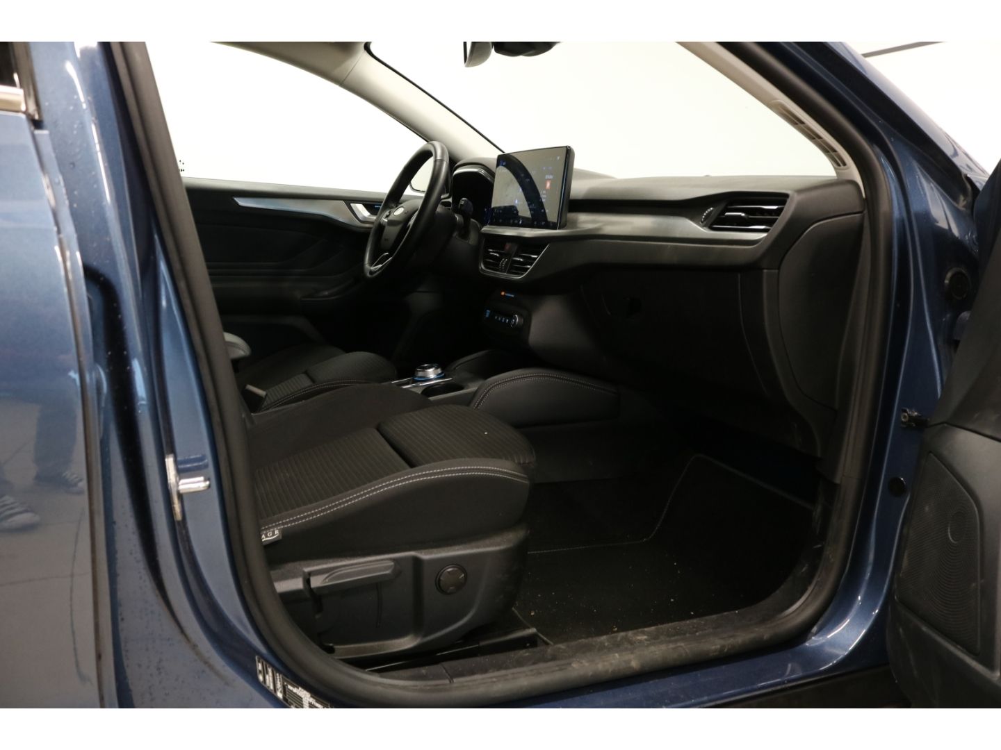 Fahrzeugabbildung Ford Focus Turnier Titanium X 1.5 EcoBlue EU6d
