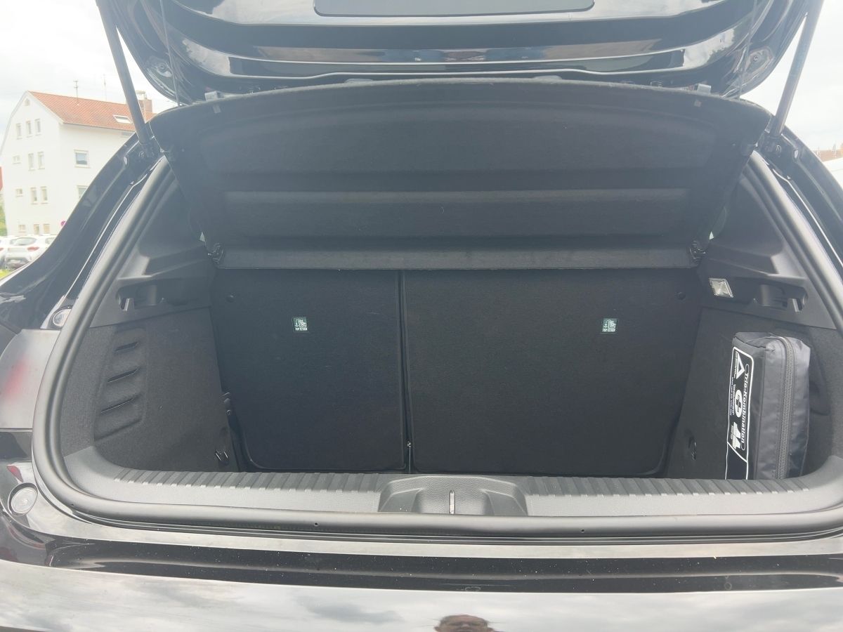 Fahrzeugabbildung Renault Clio TECHNO TCe 90 X-tronic Kamera Navi Kamera