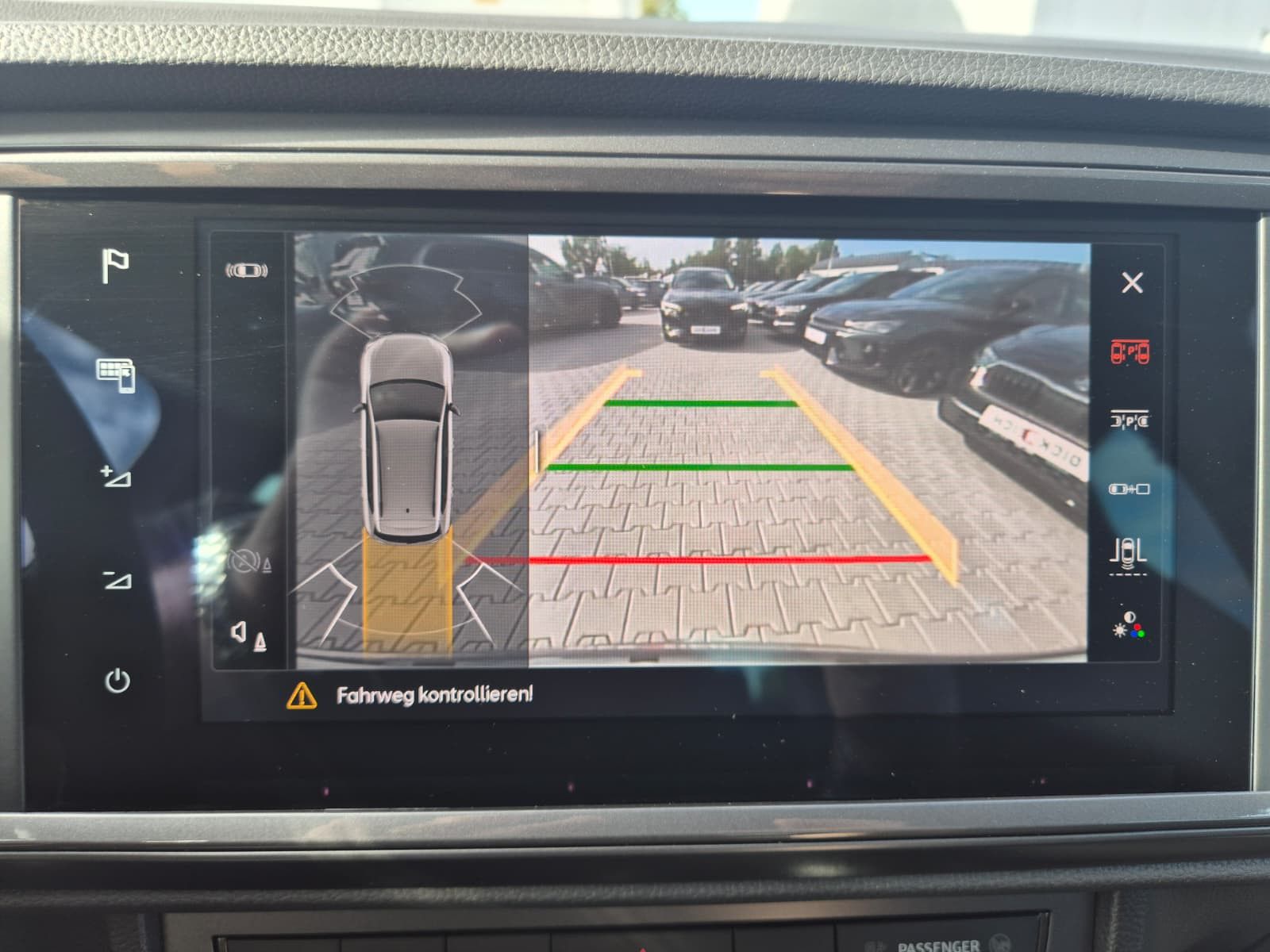 Fahrzeugabbildung CUPRA Ateca 1.5 TSI DSG PANO*DINAMICA*ACC*KAM*AHK*19"
