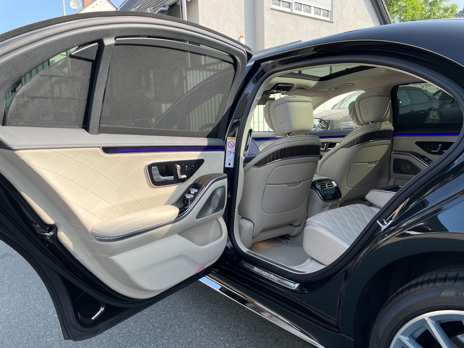 Fahrzeugabbildung Mercedes-Benz S 400 d 4Matic Lang |AMG|HUD|Exklusiv|Burmester|
