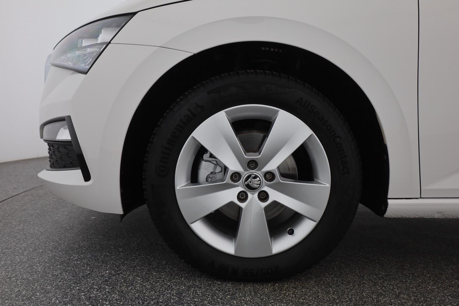 Skoda Scala 1.0 TSI DSG LED Kamera Sitzheizung DAB