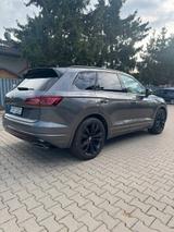 Volkswagen (USt ausw.)Touareg R-Line 3.0 V6 TFSI 250kW 4M  - Volkswagen Touareg mit Benzin-Antrieb: Geländewagen, 3.2