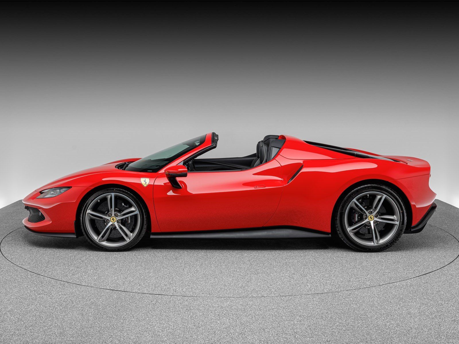 Ferrari 296 GTS imagem 2
