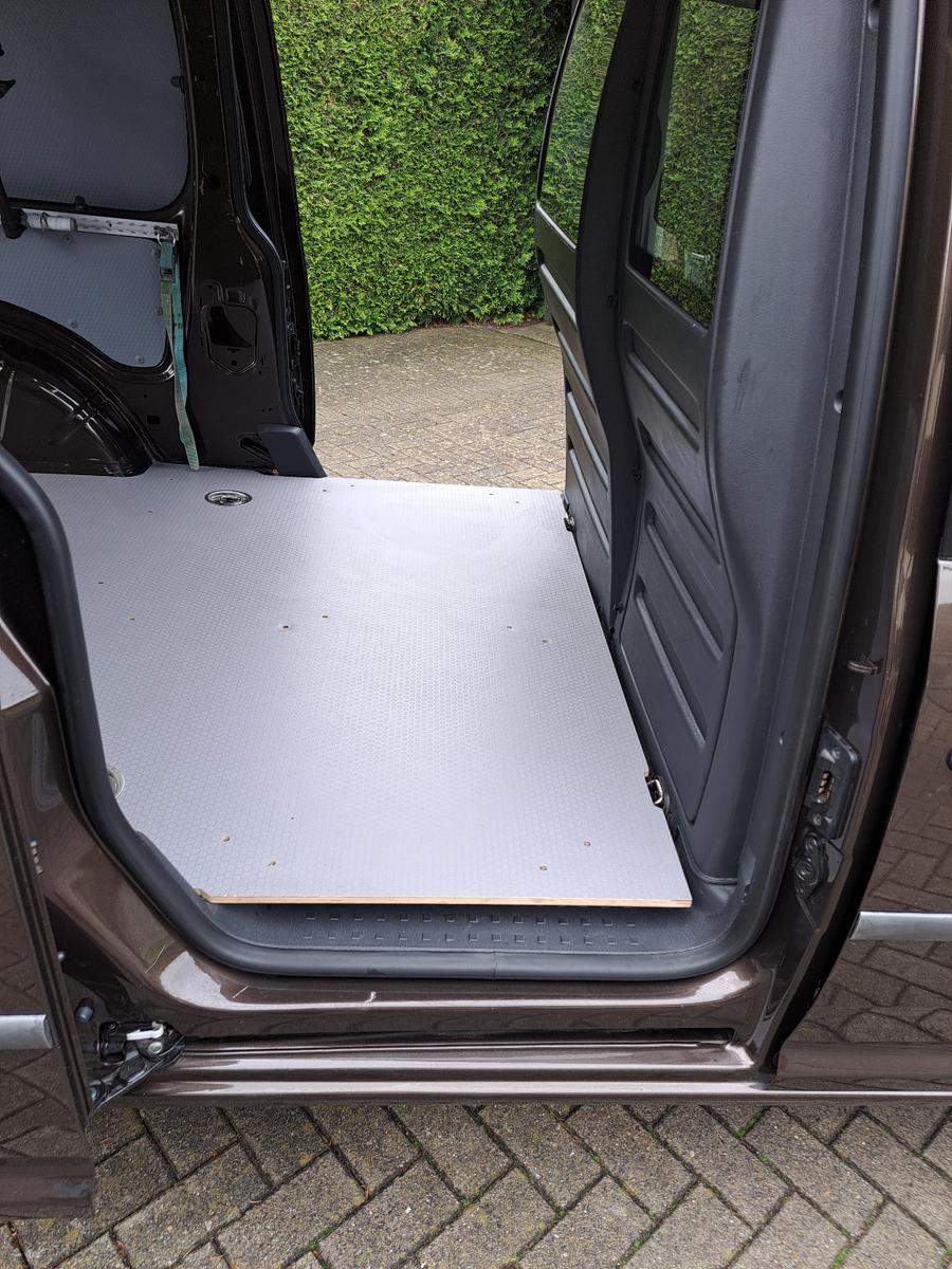 Volkswagen VW Caddy Maxi Sitzh. Klima, AHK, Allw. ACC 