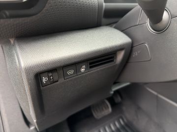 Citroën C4 Max 130 EAT8 Kam.+KeyLess+LED+Navi+SHZ