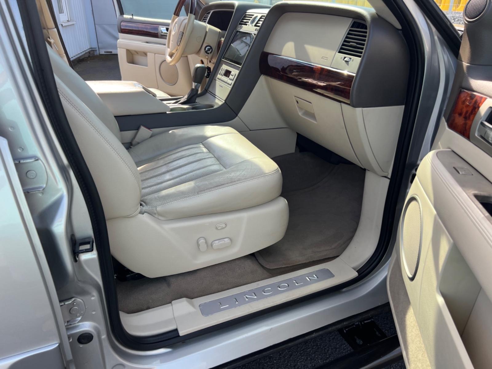 Lincoln Navigator Limited Gas-LPG