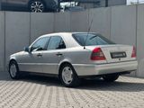 Mercedes-Benz C 220 Sport/Schiebedach/SHZ/LM/Wenig km - Mercedes-Benz C 220 mit Benzin-Antrieb: Limousine
