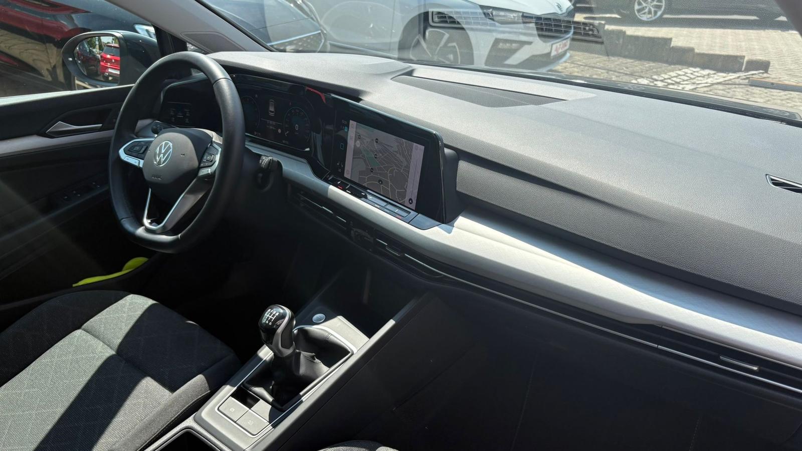 Volkswagen Golf VIII Variant 1.0 TSI Life LED Navi ACC PDC, миниатюра 6