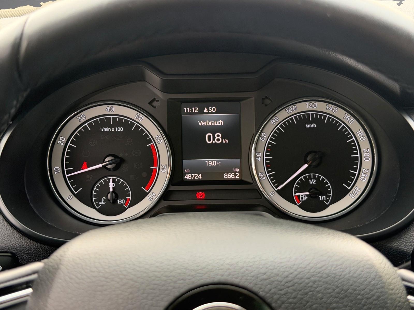 Skoda Octavia Combi Style LED/Keyless/CarPlay/PDC