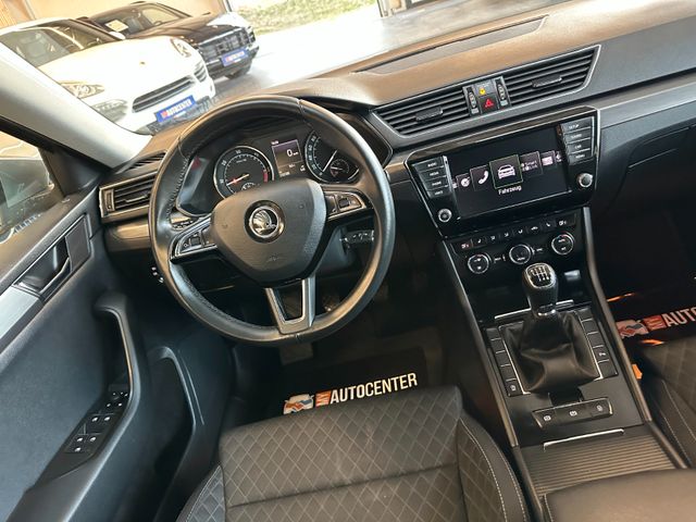 MYAUTOCENTER – Gebraucht- und Jahreswagen mit Werkstattservice in Pfaffenhofen Skoda Superb Combi Style *Bi Xenon*Klima*ACC*