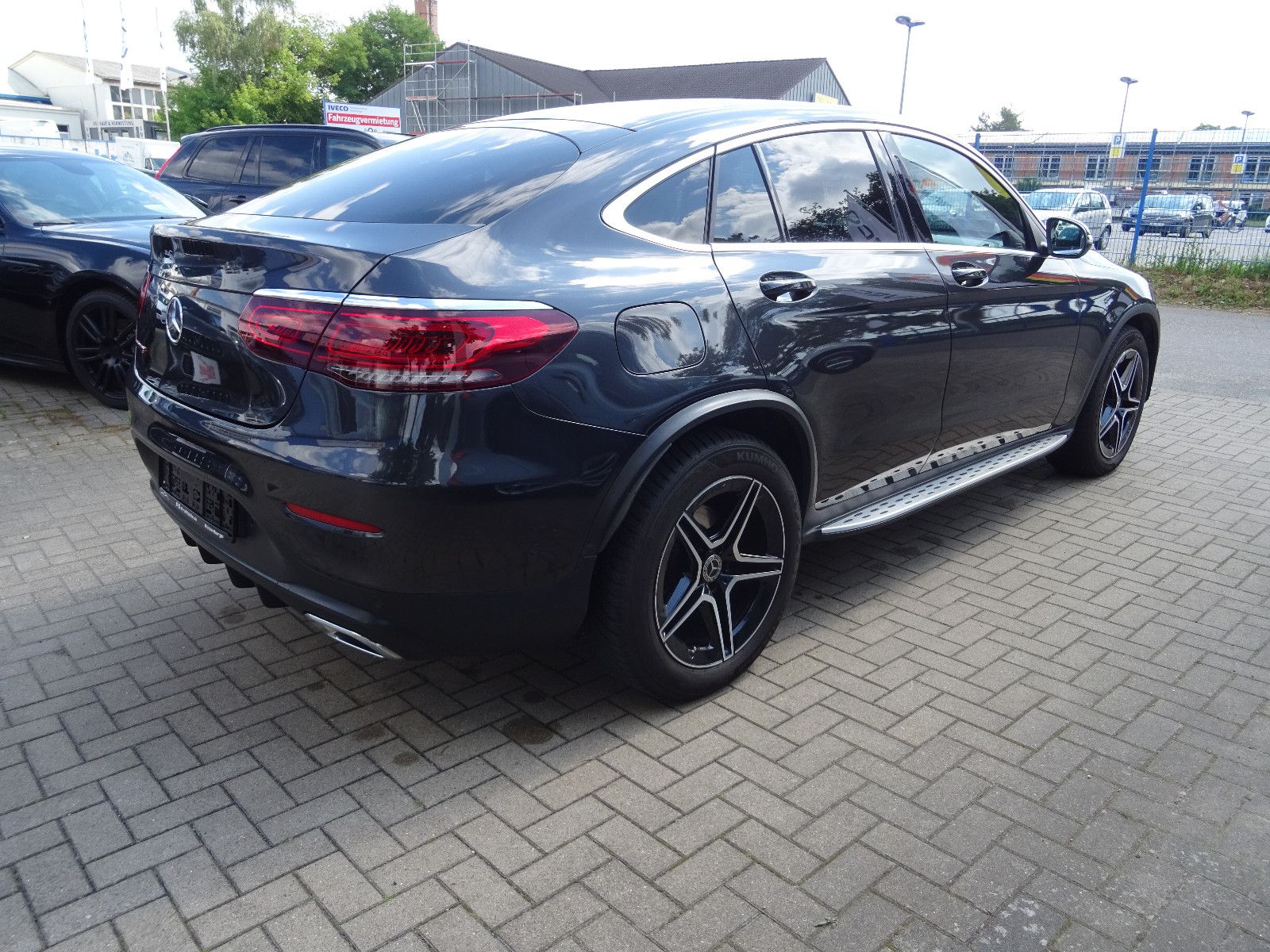 Mercedes-Benz GLC 220 d Coupe 4Matic AMG Automatik-LED-MBUX foto 4