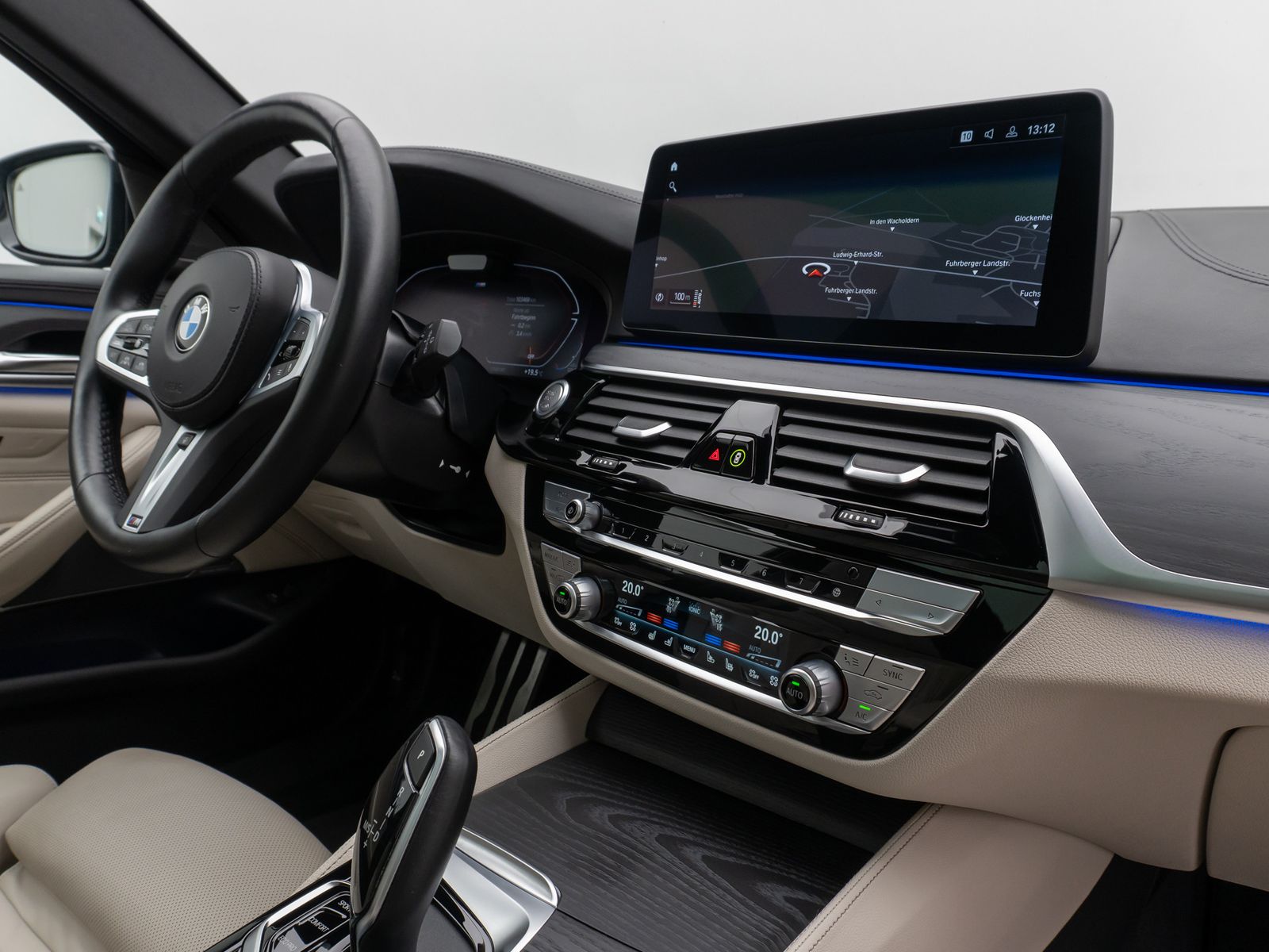 Fahrzeugabbildung BMW 540d xD M Sport Panorama Kamera Laser TV HUD H/K