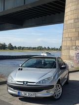Peugeot 206 CC Cabrio - top gepflegt, Getriebe n - gebrauchte Peugeot 206 aus dem Jahr 2003