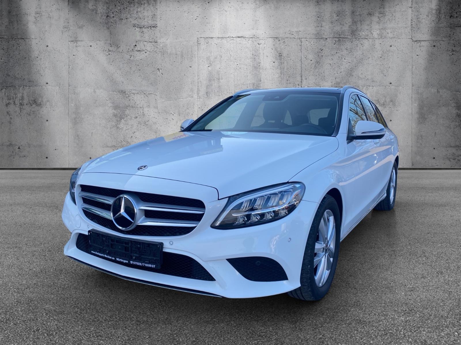 Mercedes-Benz C 300 T d Aut. COMAND PANORAMA NAVI LED 2 HAND