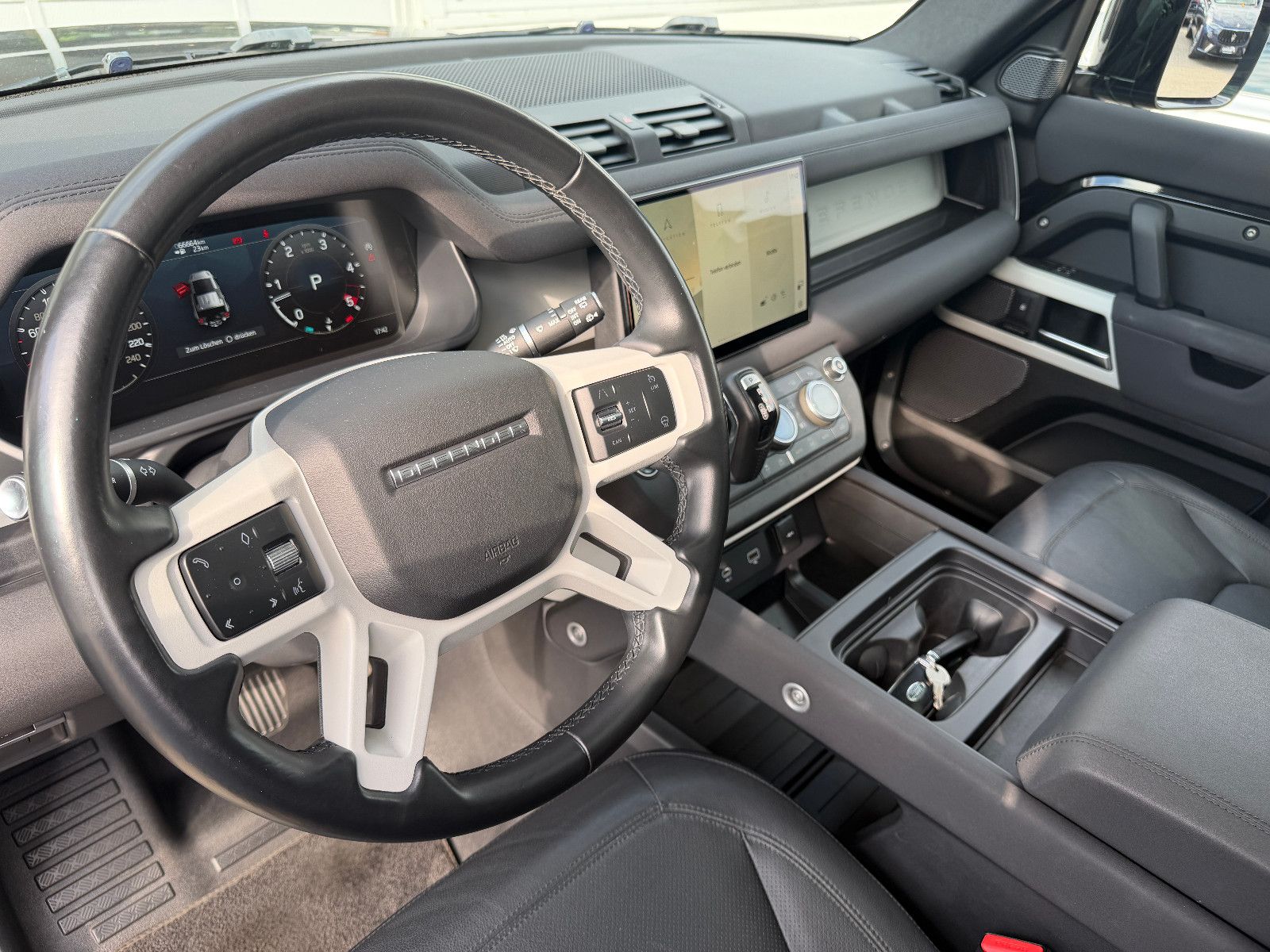 Fahrzeugabbildung Land Rover Defender 110 XS Edition/PANO/AHK/MERIDIAN/3D-KAM