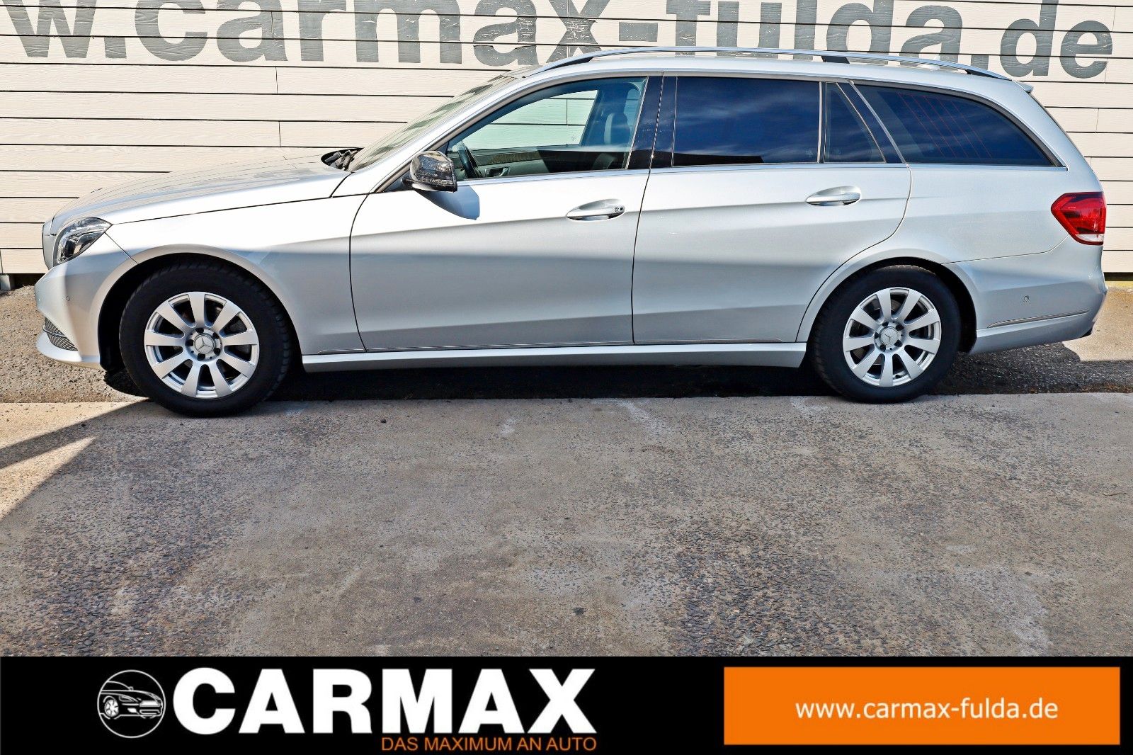 Fahrzeugabbildung Mercedes-Benz E 200d T BT Avantgarde T.Leder,Navi,LED,SH,PDC