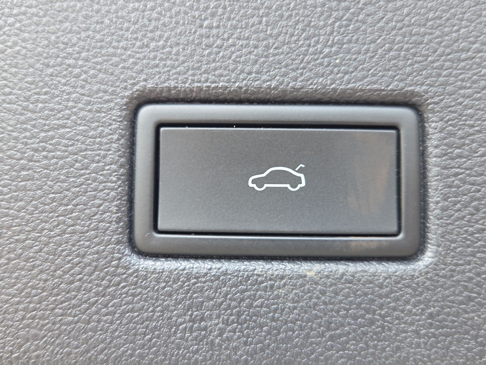 Volkswagen T-Roc - Bild 14