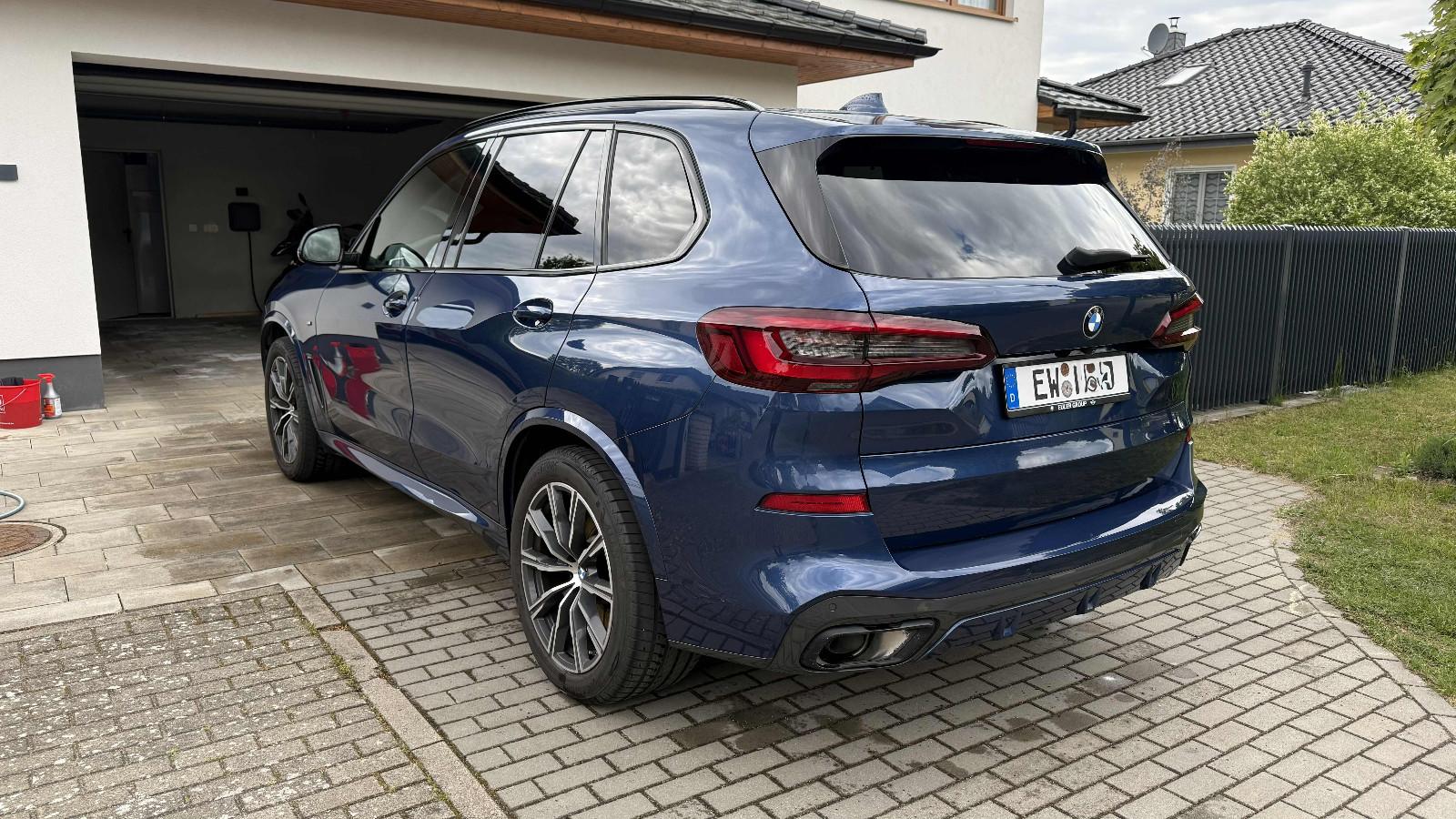 BMW X5 xDrive30d - HUD, Laser, DriveAss+, ParkAss+