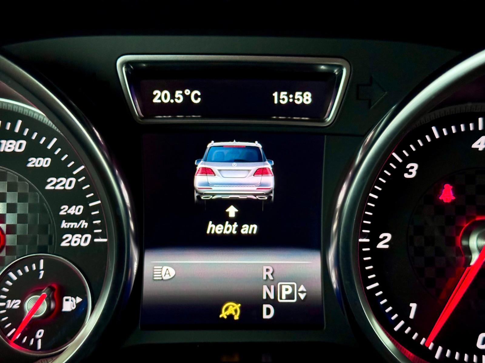 Mercedes-Benz GLE350d 3x AMG AHK 360°Airmatic 4Matic Comand 20