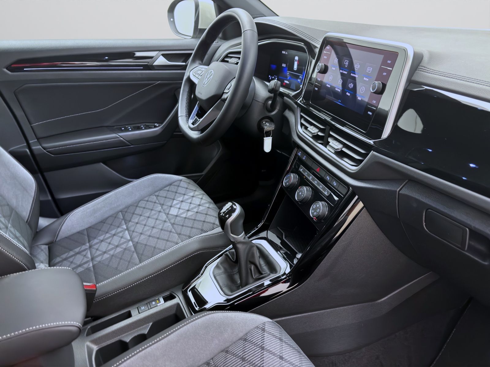 Volkswagen T-Roc - Bild 18