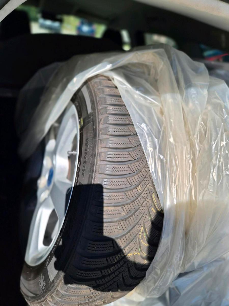 Ford  2015 — photo 9