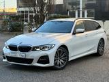 BMW 320 d xDrive Touring MSport//*ALCANTARA*//*LED*/ - BMW 320 mit Diesel-Antrieb: Weiß, Kombi