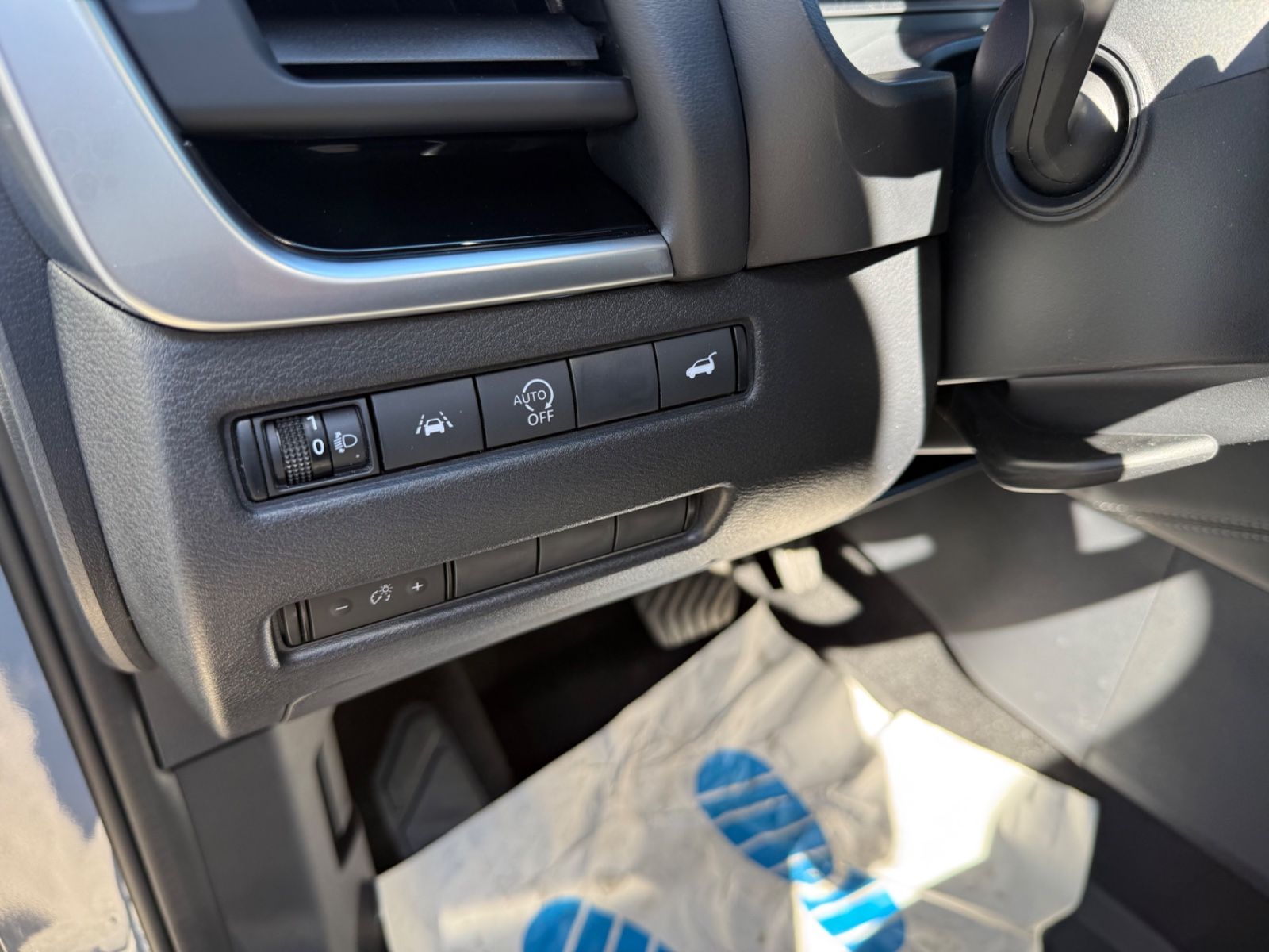 Fahrzeugabbildung Nissan Qashqai N-Connecta 360° Kamera, Navi, Winterpa.