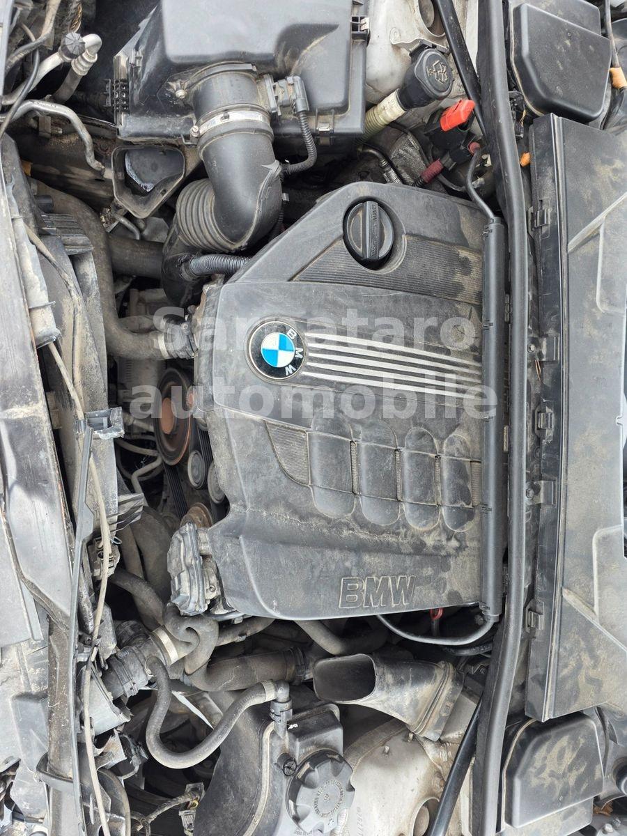 BMW 318 2012 — photo 14