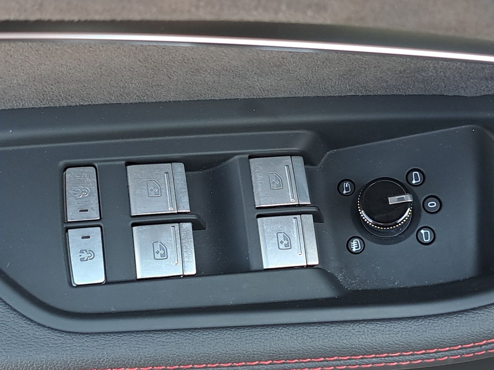 Audi Q8 e-tron - Bild 15
