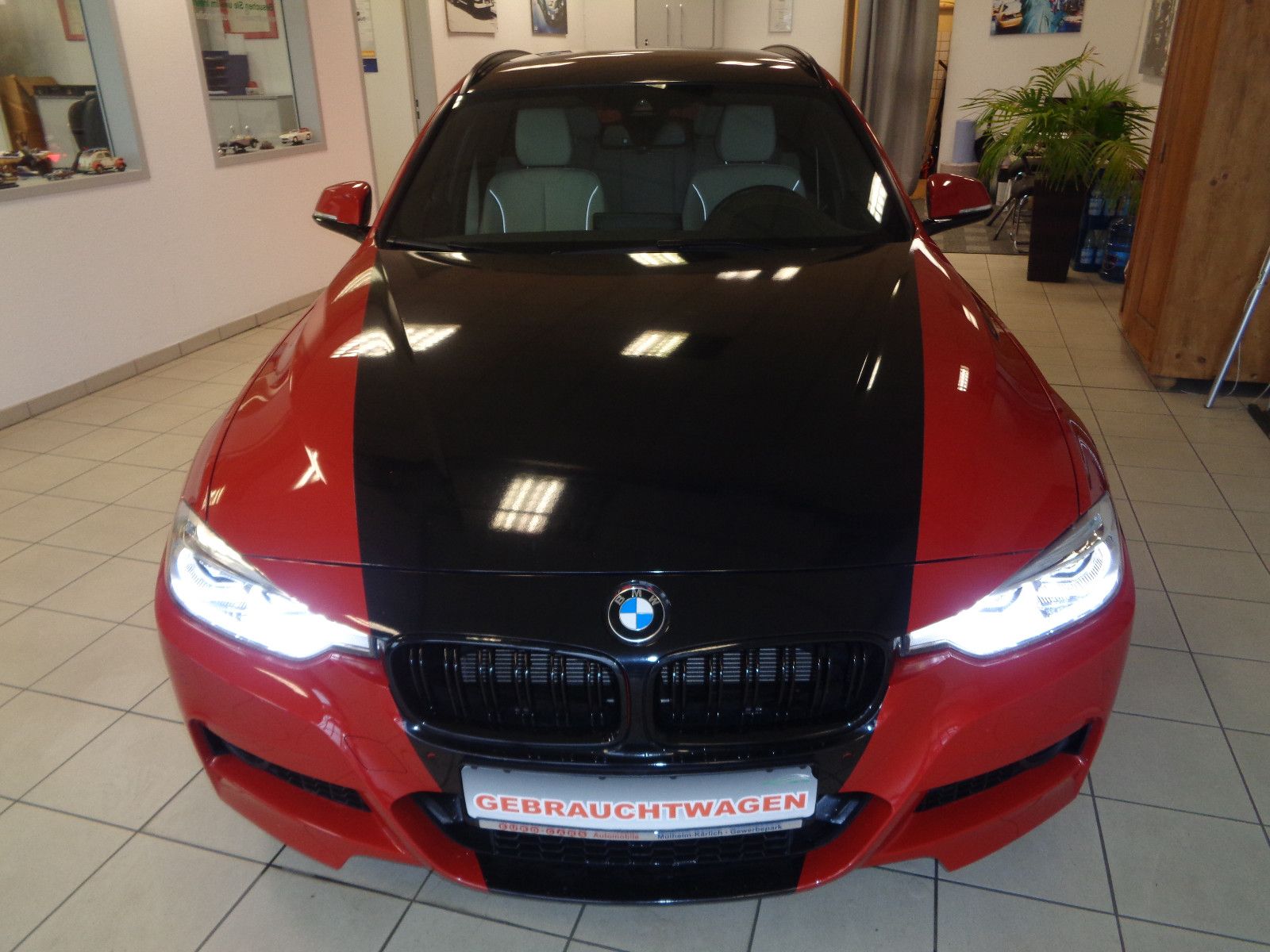 Fahrzeugabbildung BMW 320d  Touring  M Sport/1.HAND/SCHECKHEFTGEPFLEGT