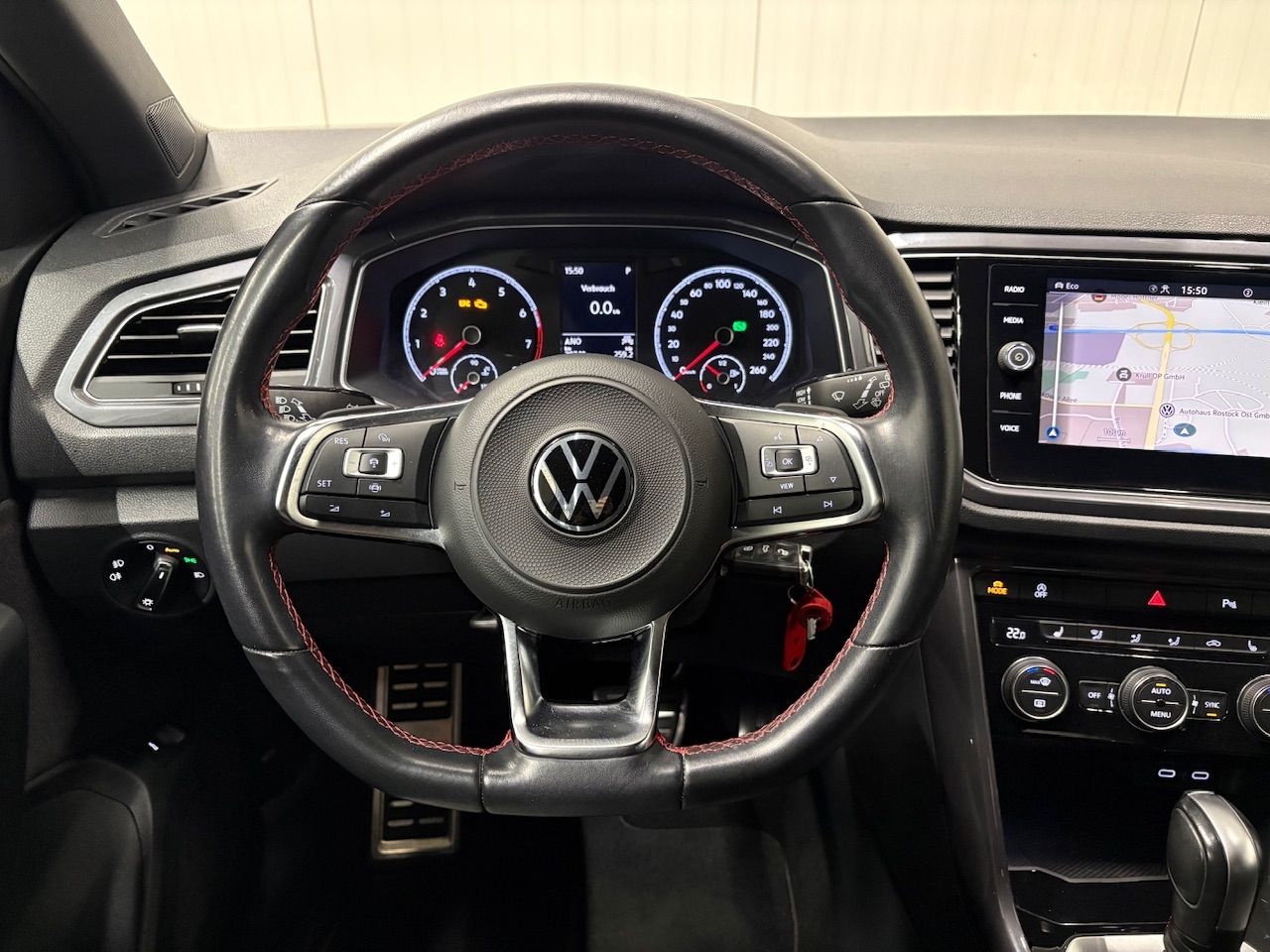 T-Roc Sport 1.5 TSI DSG AHK NAVI ACC RFK SHZ