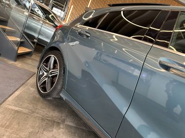 Mercedes-Benz A 250 *PANORAMA*HarmanKardon*SPORT*PDC(CAM)*