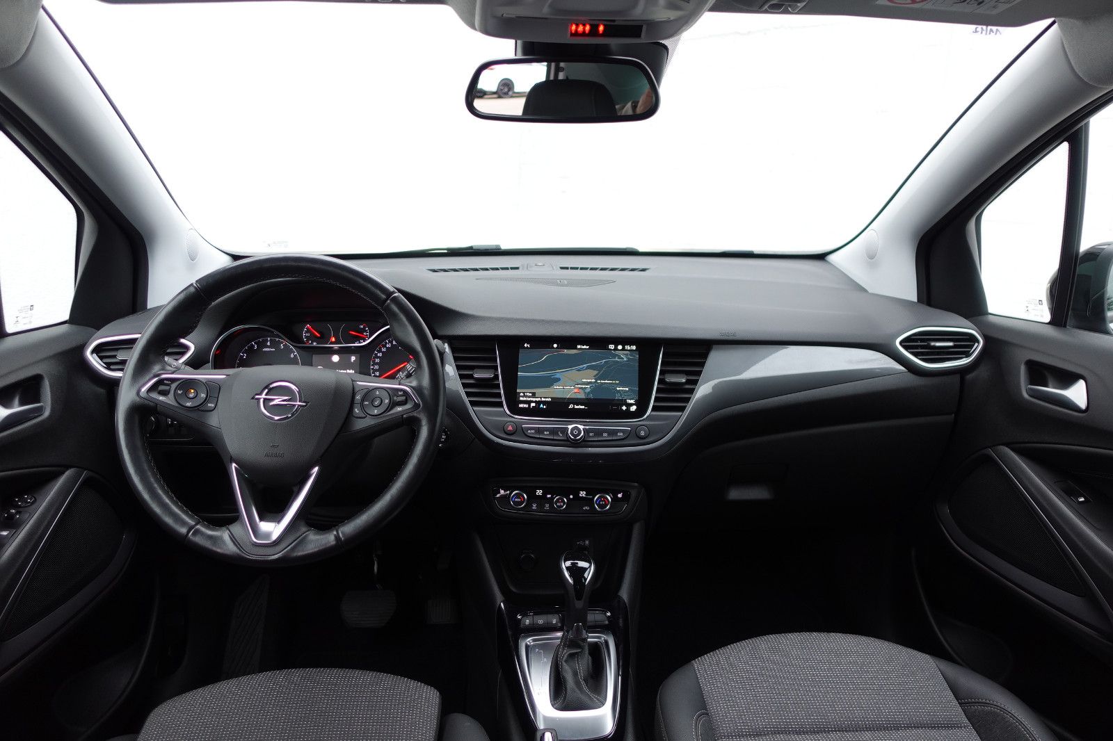 Fahrzeugabbildung Opel Crossland 1.2T AUTOMATIK,Navi,Kamera,Sitzhzg,LED