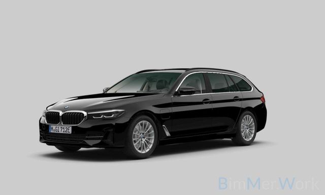 BMW 530e xD Panorama 360°HUD DAB Leder Alarm 18Zoll